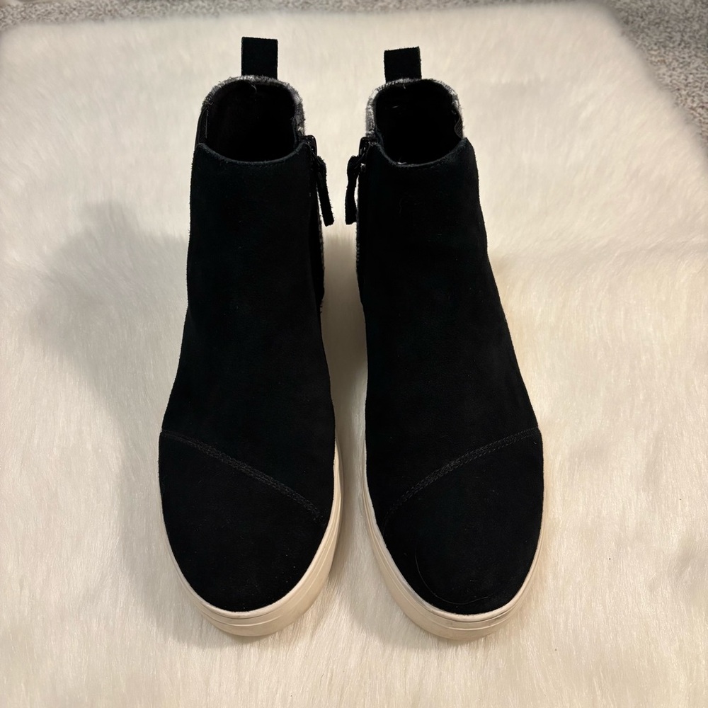 TOMS Jamie Black Plaid Slip-On Sneaker - Picture 3 of 11